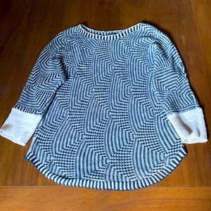 Beautiful Nic+Zoe sweater